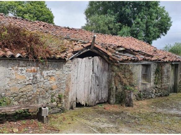 House or villa for sale in Godulfes, Curtis