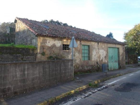 Rustic property for sale in Brión