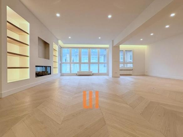 Apartment for sale in Rúa Alfredo Vicenti, San Pablo – Juan Flórez