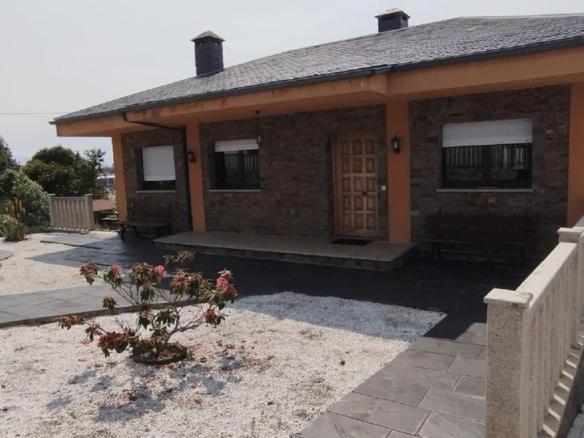 House or villa for sale in Fene