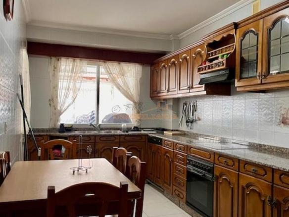 Apartment for sale in A Malata – Catabois – Ciudad Jardín