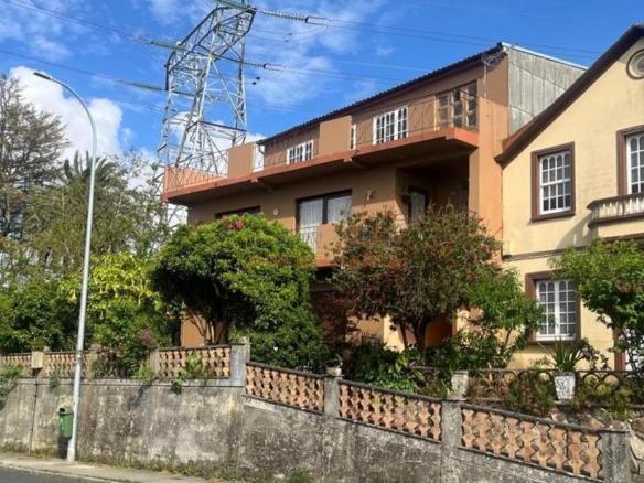 House or villa for sale in Neda