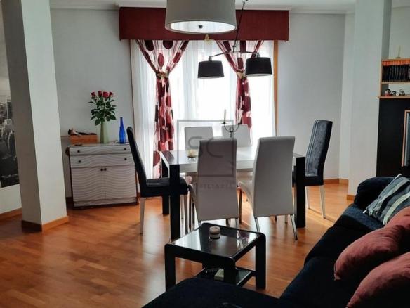 Duplex for sale in O Feal – Xubia
