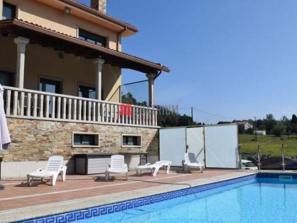 House or chalet for sale in Lugar Outeiro, O Pino