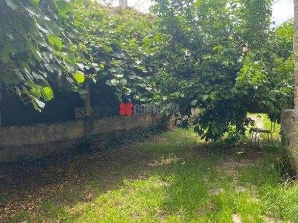 House or chalet for sale in Rúa de Lamas de Abade, Castiñeiriño – Cruceiro de Sar