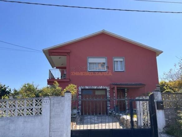 House or villa for sale in Ares
