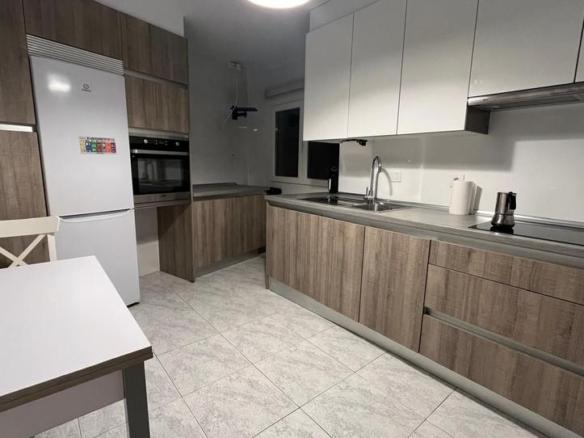 Apartment for sale in Pedro de Berruguete, Pastoriza