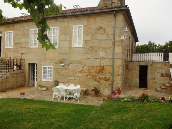 Townhouse for sale in Padrón