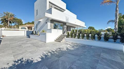House or villa for sale in the town center