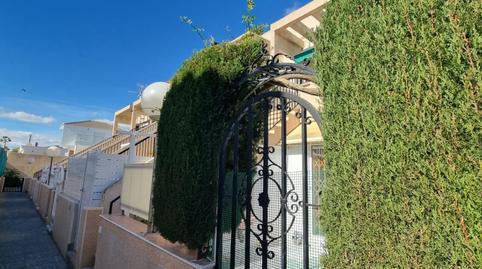 House or villa for sale on Rhabindranath Tagore Street, Los Frutales area