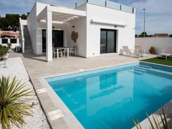 House or villa for sale in El Pinar de Campoverde
