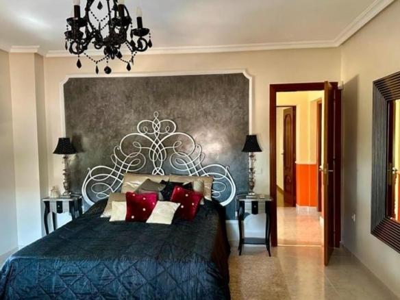 House or villa for sale on Calle Segovia, Rojales