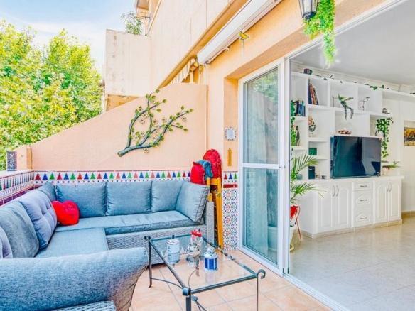 Apartment for sale in the town area
