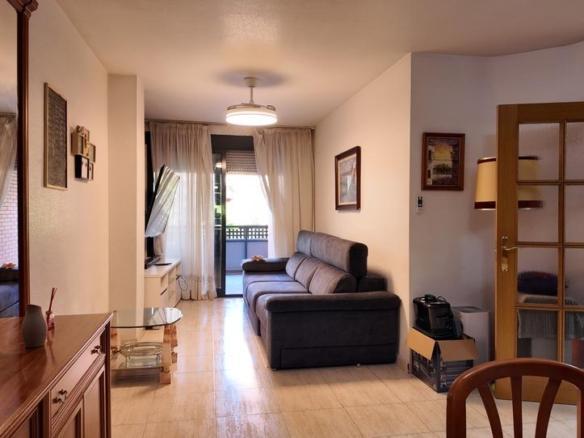 Apartment for sale in Altozano – Conde Lumiares