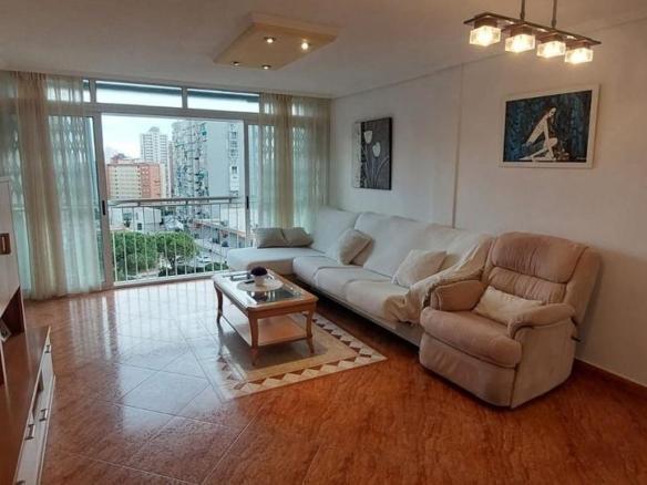 Apartment for sale in the Courts – Bullring area