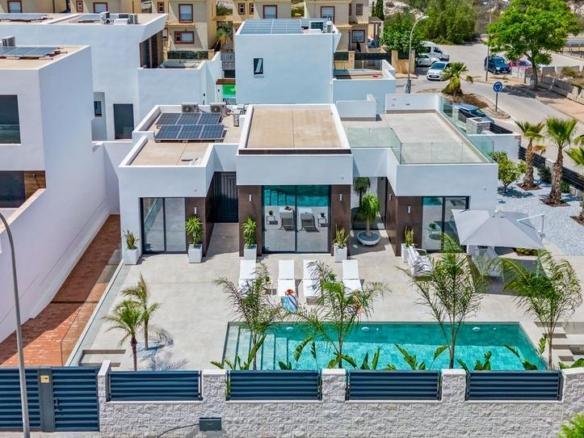 House or villa for sale in Pueblo Español – Coveta Fumá
