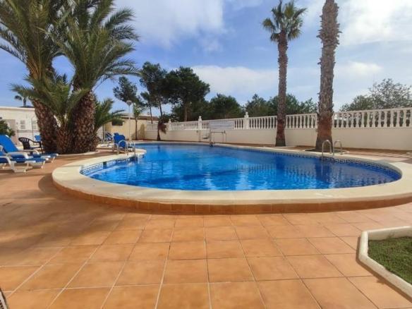Penthouse for sale on Bertomeu Roig Street, El Edén