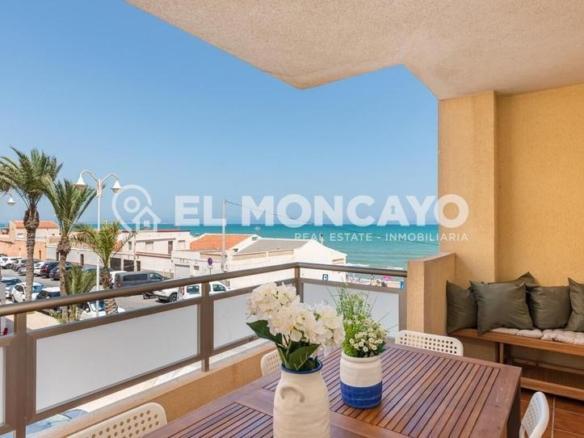 Apartment for sale on Azorín Street, Guardamar Beach