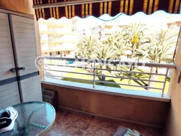 Apartment for sale on Calle de Los Hermanos Bazán, Las Viñas