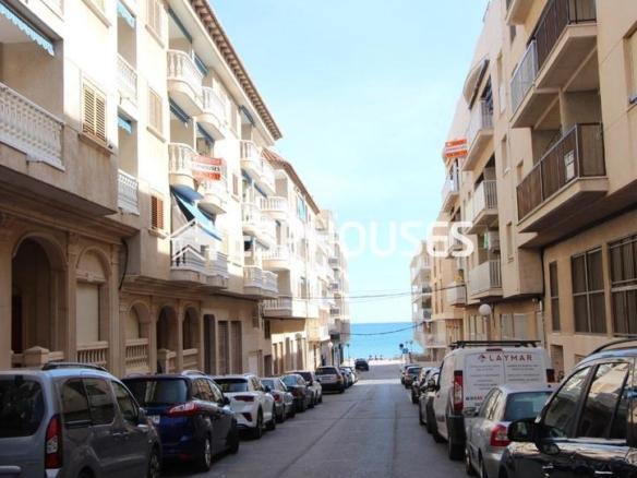 Apartment for sale in Guardamar Beach