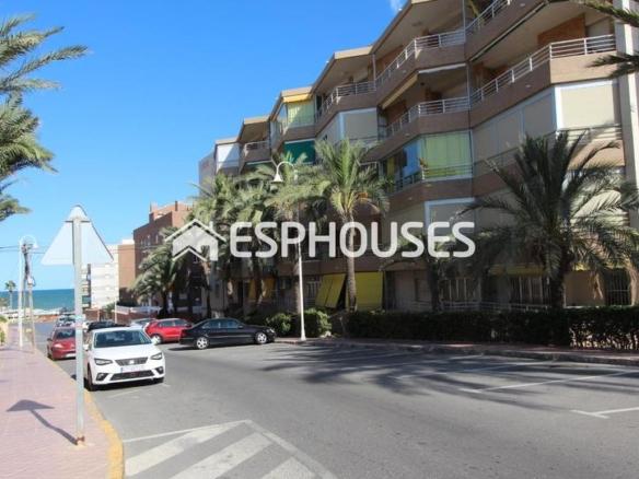Apartment for sale in Las Viñas