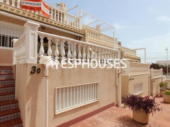 House or villa for sale in Guardamar Beach