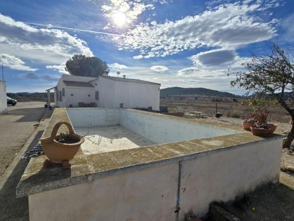 House or villa for sale in Monóvar / Monòver