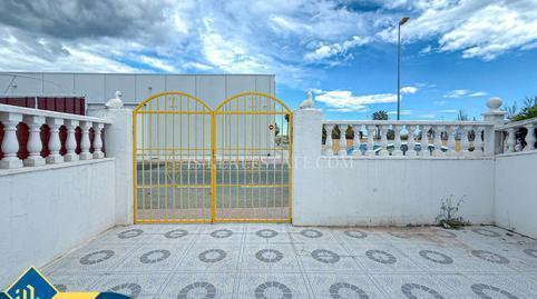 House or villa for sale in the Carrefour area – Urbanizations