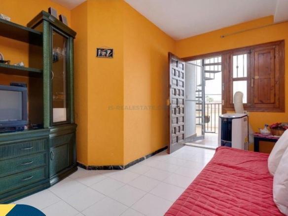 Duplex for sale in Carrefour Area – Urbanizations