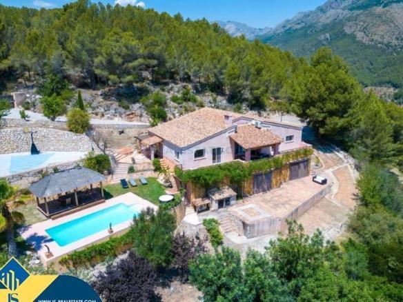 House or villa for sale in Altea city