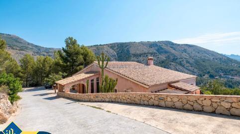 House or villa for sale in Altea city