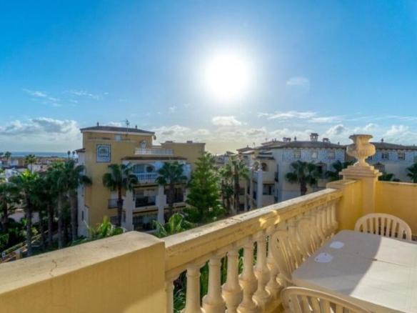 Penthouse for sale on Echegaray Street, Los Frutales area