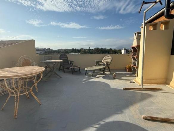 Apartment for sale in Calle San Vicente, Bellavista – Capiscol – Frank Espídos