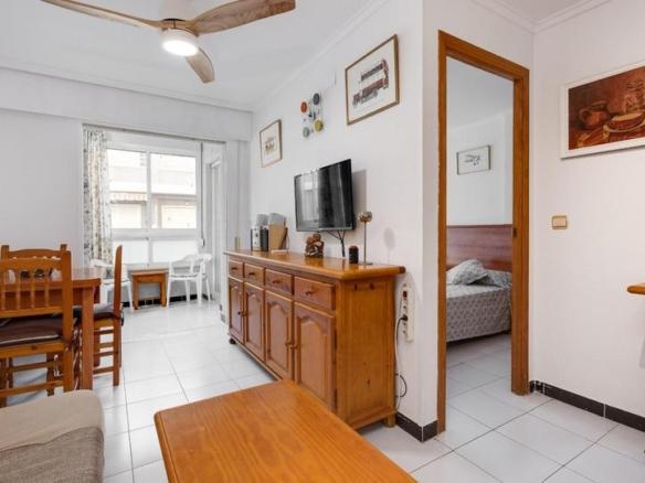Apartment for sale on Calle la Sal, Avenida Habaneras – Curva de Palangre