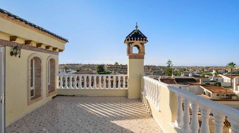 House or villa for sale on Calle Golondrinas, La Florida