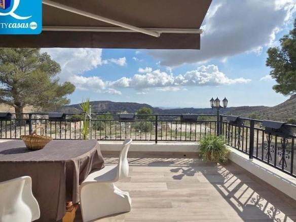 House or villa for sale in Agost