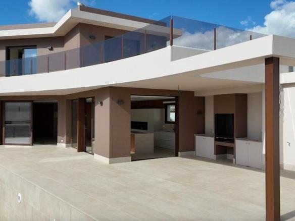 House or villa for sale in Marisol Park – Ortembach – Los Almendros