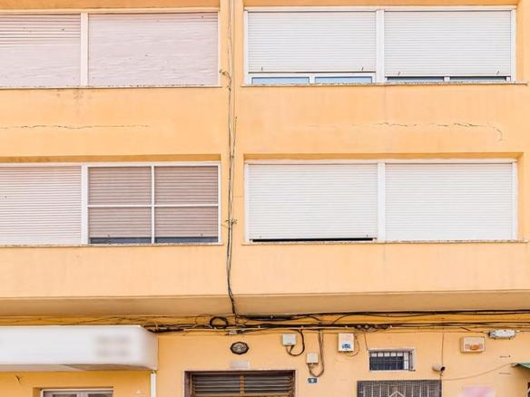 Apartment for sale in C/ Luis Batlles, El Pinós / Pinoso