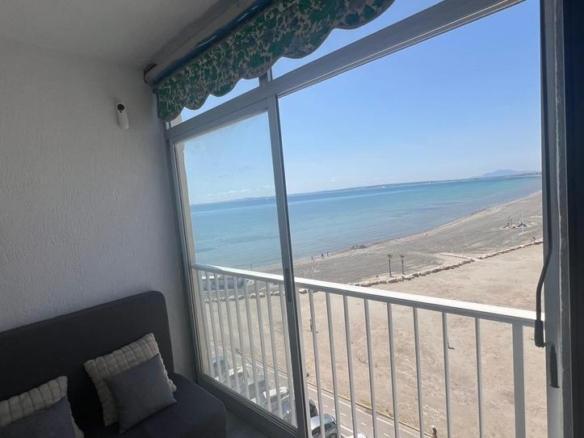 Apartment for sale on Blasco Ibañez Street, Gran Playa