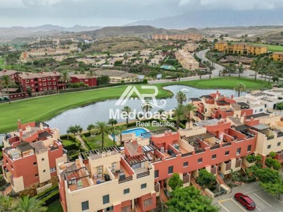 Duplex for sale in Sierra Almagrera, Golf Valle Este