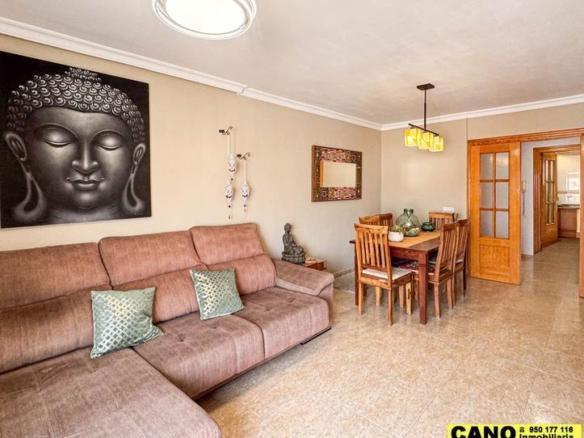 Apartment for sale on Avda. de Los Jornaleros, Costacabana – Loma Cabrera