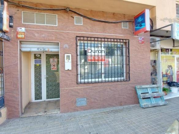 Commercial premises for sale in Santa María del Águila