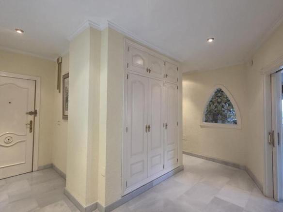 Apartment for sale in Pabellón – Estación – El Corte Inglés