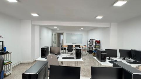 Office for sale on Maestro Padilla Street, Oliveros – Altamira