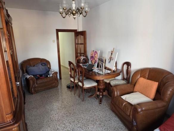 Apartment for sale on Carretera de Ronda, Barrio Alto – San Félix