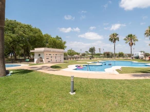 Ground floor apartment for sale on Calle Jj Mm Atenas 1991, 40, El Toyo