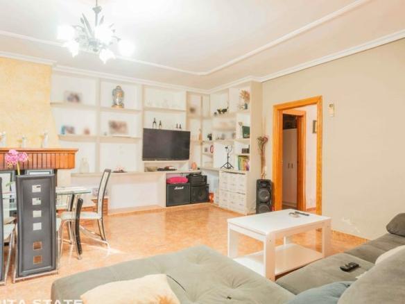 House or villa for sale on Olivo Street, Viator