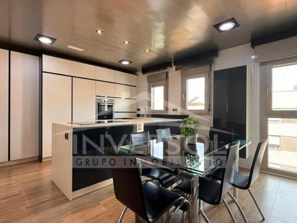 Apartment for sale on Avenida del Mediterráneo, 13, Adra