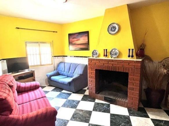 House or villa for sale in Somontín