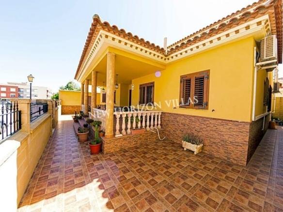 House or villa for sale in Barrio Chicago, Zurgena